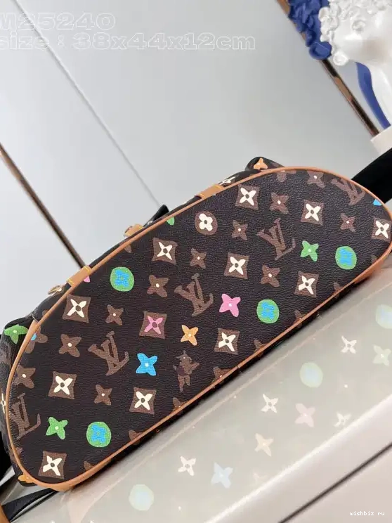 WIS MM-38*44*12.5CM Backpack Vuitton Louis Christopher 0601